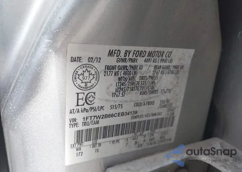 2012 Ford F-250 Xl z USA, uszkodzony, nr VIN 1FT7W2B66CEB34139